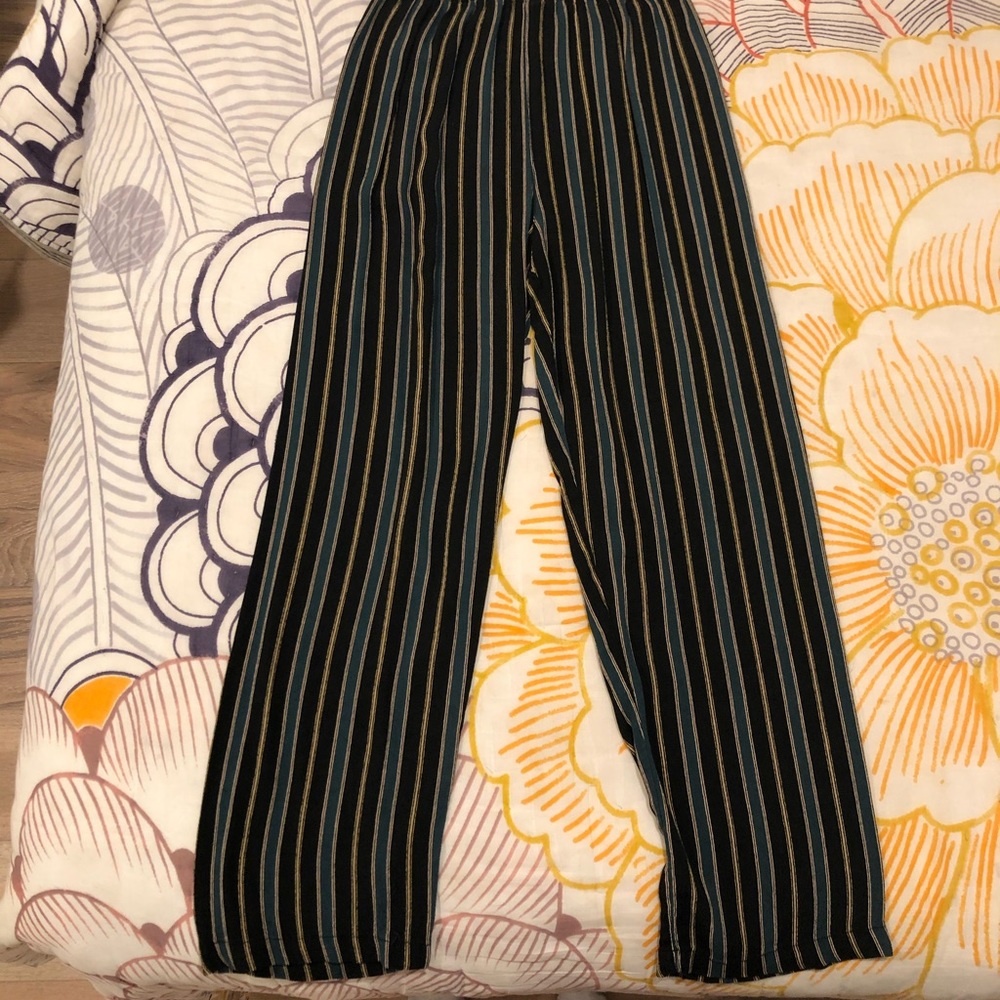 Brandy Melville Loose Pants